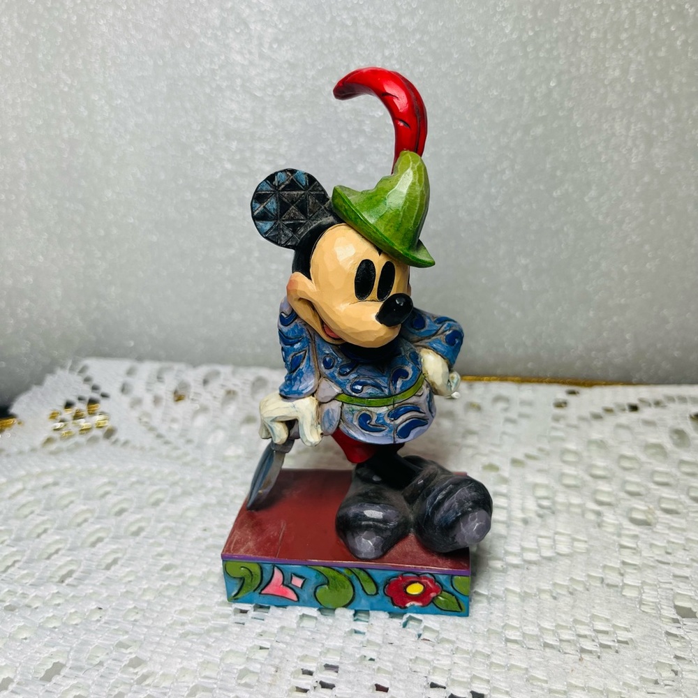 Jim Shore enesco DISNEY TRADITIONS "Sew Brave" Mickey Mouse 4016553